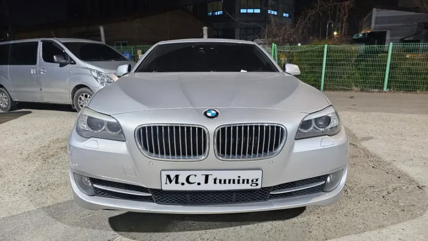 BMW 5 Series F10 body kit - BMW 5 Series F10 Body Kit Review: M Performance Style photo 3