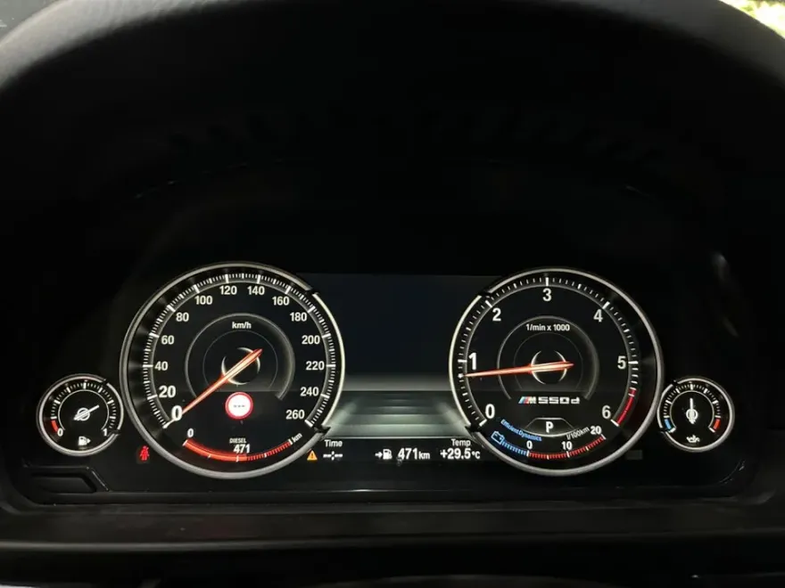 BMW 5 Series F10 PPF施工事例|費用目安と仕上がり 施工写真 2-3