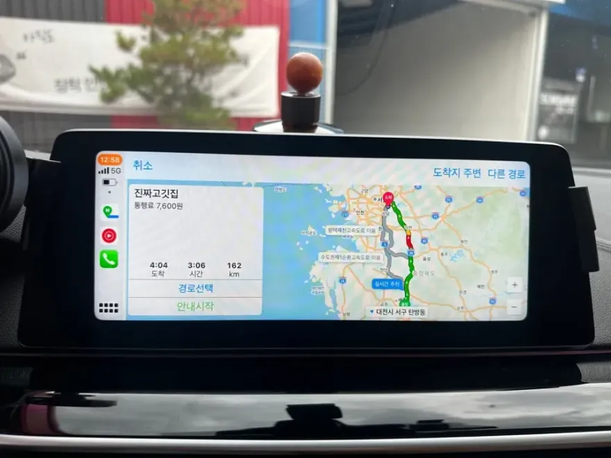 BMW X3 G01のAndroid Auto・CarPlay取付事例 施工写真 3-2