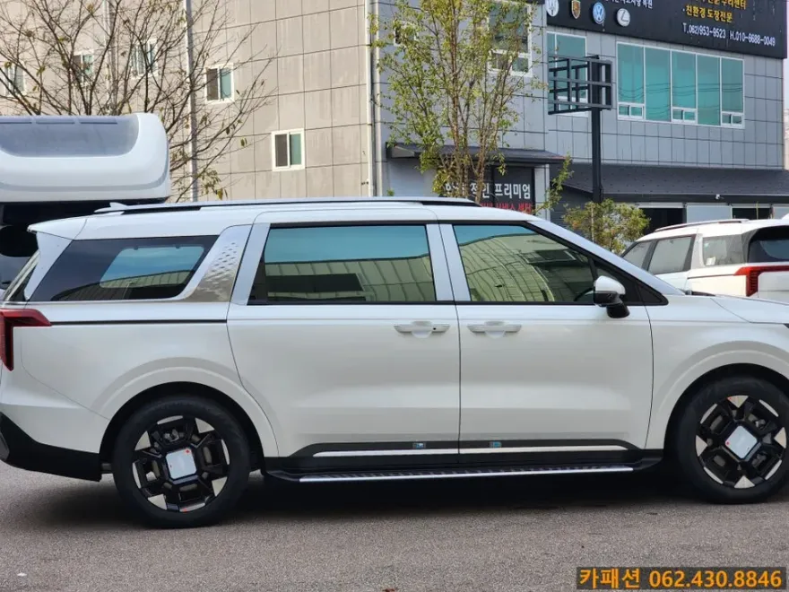 Kia Carnival KA4のカーフィルム施工事例｜費用目安・仕上がり 施工写真 1-1