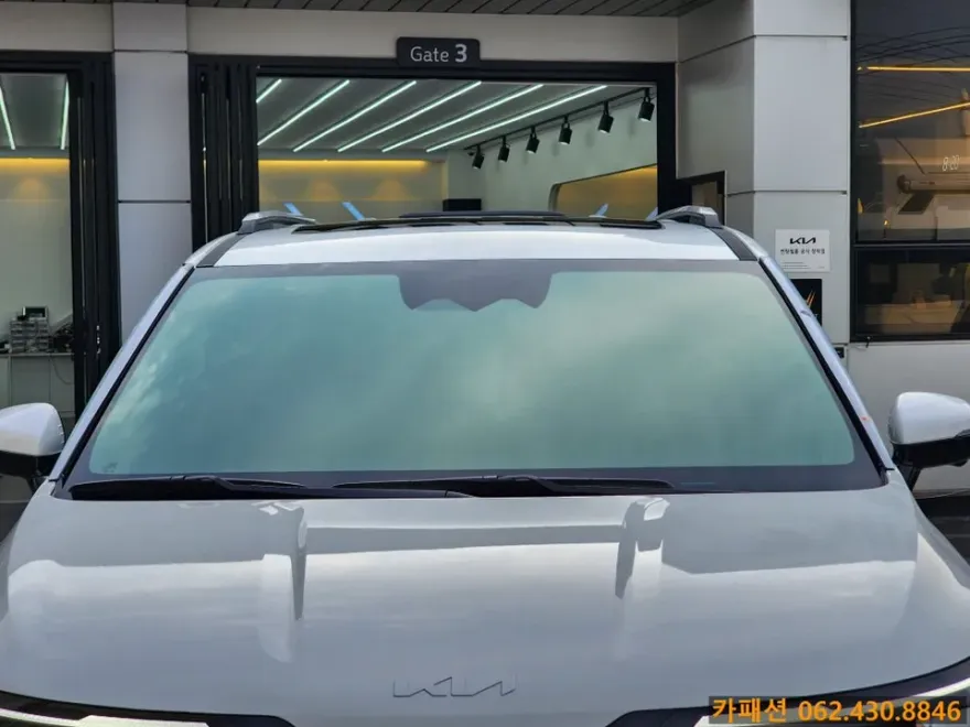Kia Carnival KA4のカーフィルム施工事例｜費用目安・仕上がり 施工写真 3-2