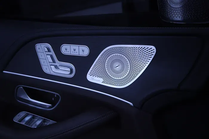 Mercedes-Benz GLS X167 ambient lighting - Mercedes-Benz GLS X167 Ambient Lighting Review photo 4