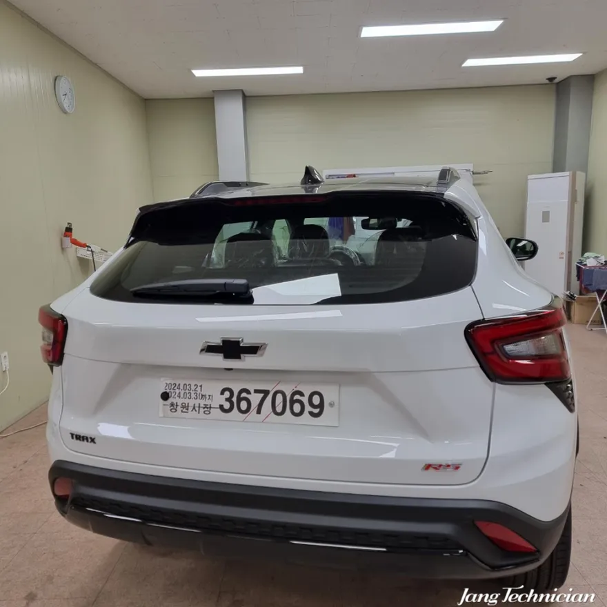 Chevrolet Trax Crossoverのカーフィルム施工事例｜費用目安・仕上がり 施工写真 1-2