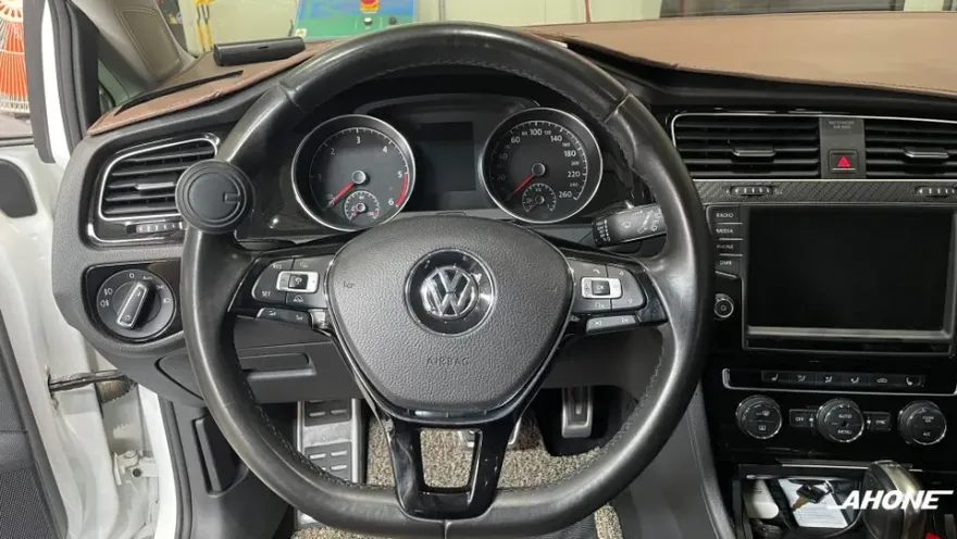 Volkswagen Golf seat ventilation - Volkswagen Golf Seat Ventilation Installation Review — Cost photo 3