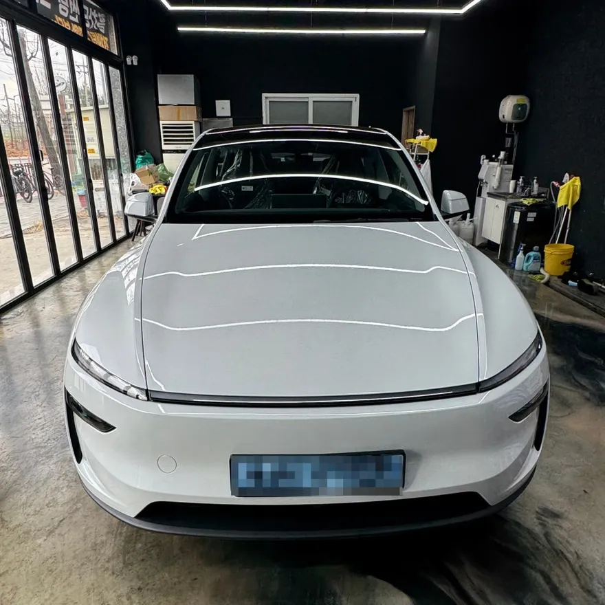 Tesla Model Yのカーフィルム施工事例｜費用目安・仕上がり 施工写真 1-1