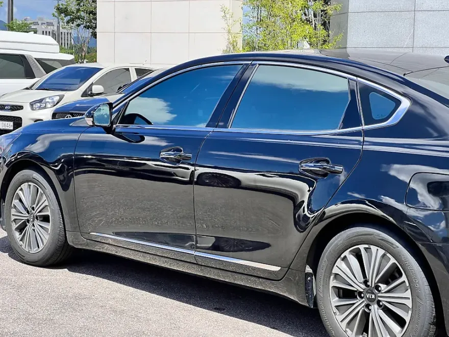 Kia K7のカーフィルム施工事例：費用目安と仕上がり 施工写真 2-2