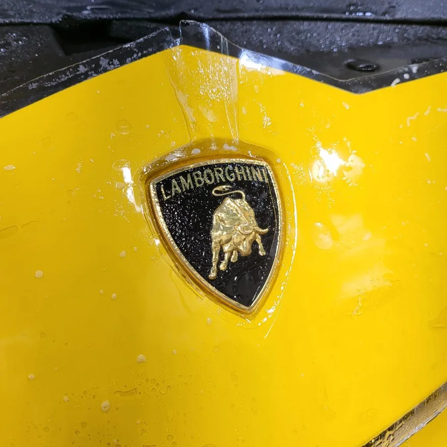 Lamborghini Urus PPF施工事例｜費用目安と仕上がり 施工写真 1-2