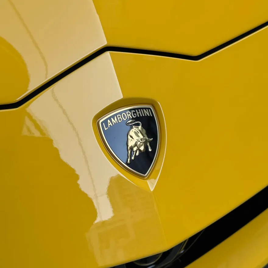 Lamborghini Urus PPF施工事例｜費用目安と仕上がり 施工写真 1-3