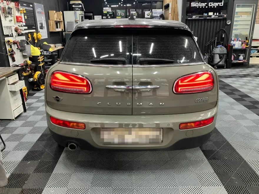 MINI Clubmanのドラレコ取付事例|費用目安・仕上がり 施工写真 1-1