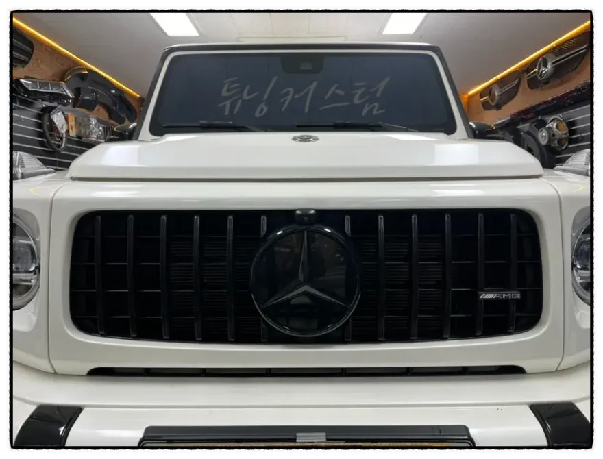 メルセデス・ベンツ G63 AMGのカーラッピング事例|費用目安・仕上がり 施工写真 2-2