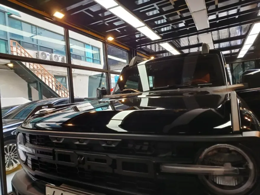 Ford Bronco ambient lighting - Ford Bronco Ambient Lighting Review: Cost & Results photo 3