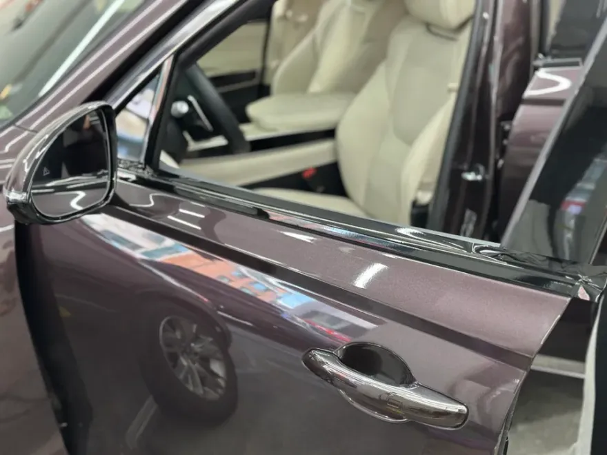 Genesis GV70のカーラッピング事例｜クローム除去で印象激変 施工写真 3-2