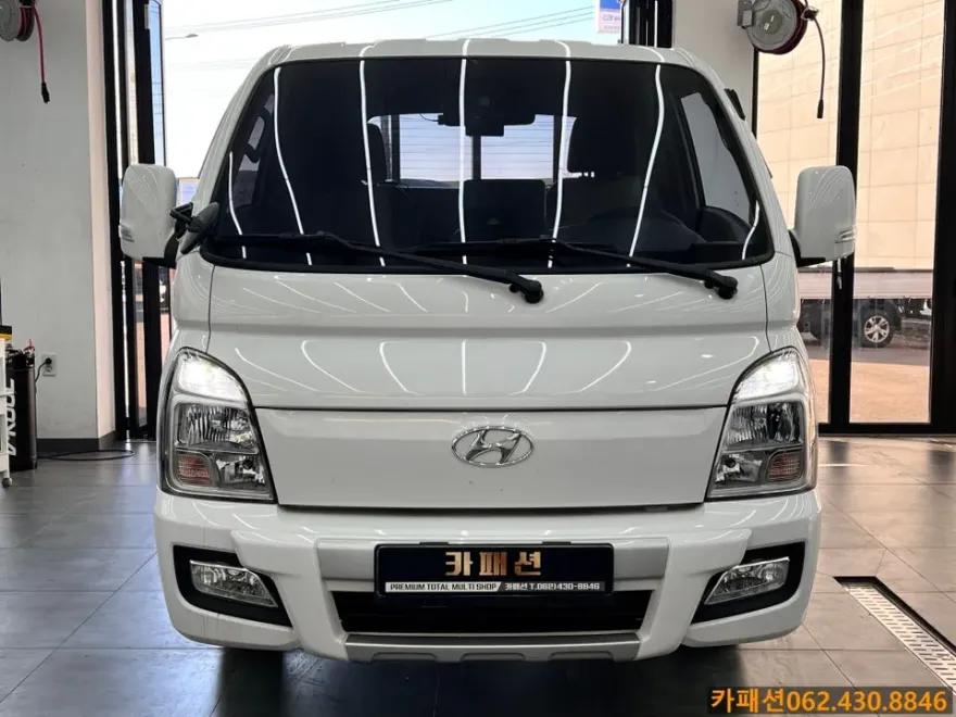 Hyundai Porter 2 lighting upgrade installation result