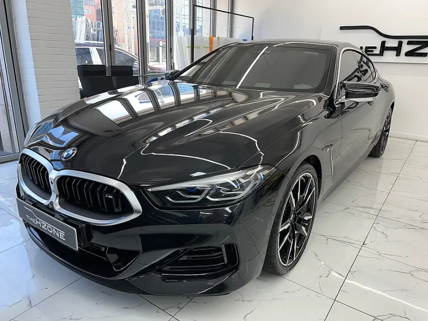 BMW 8 Seriesのクロームメッキ部分ラッピング事例 施工写真 1-1