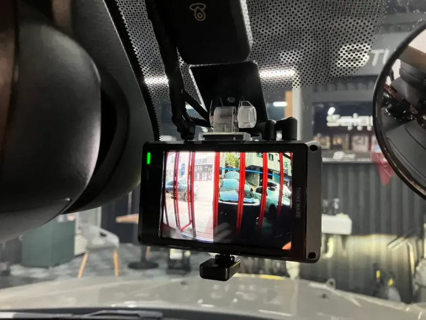 MINI Countrymanのドラレコ取付事例｜費用目安・仕上がり 施工写真 2-2