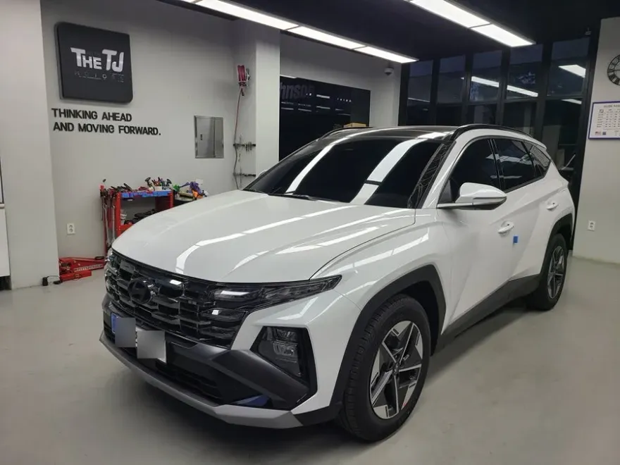 Hyundai Tucson NX4 body kit installation result