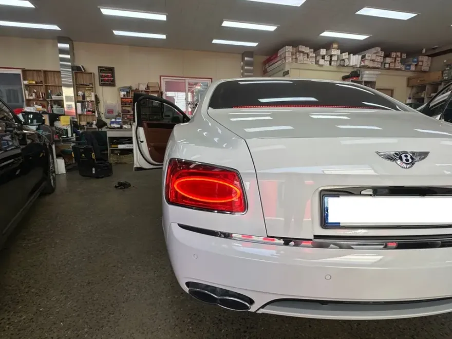 Bentley Flying Spur body repair installation result