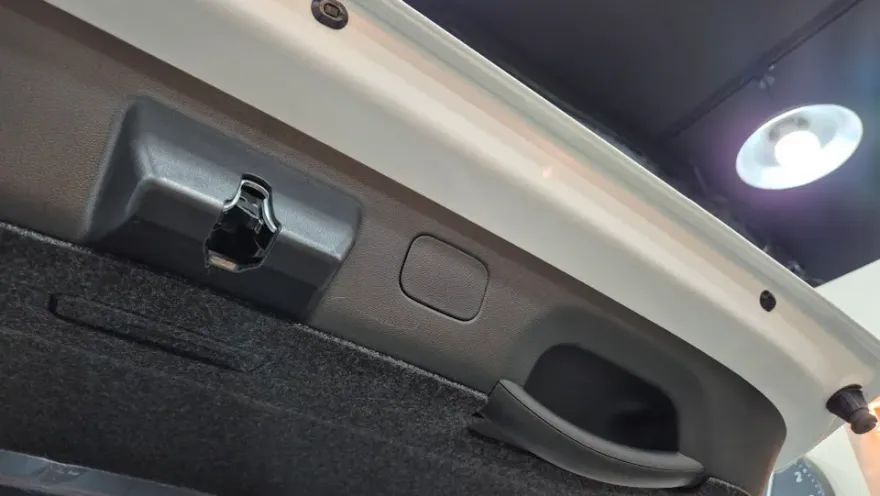 Kia Kona SX2 oem options - Kia Kona SX2 Power Tailgate Retrofit Review photo 3