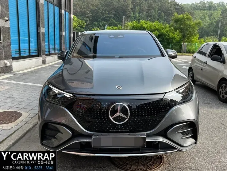 Mercedes-Benz EQEのカーラッピング事例｜高級感ある仕上がり 施工写真 1-1