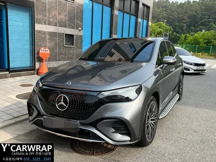 Mercedes-Benz EQEのカーラッピング事例｜高級感ある仕上がり 施工写真 2-1