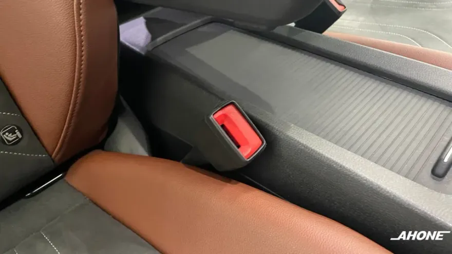Volkswagen ID.4 interior customization - Volkswagen ID.4 Interior Customization Installation Review — Cost photo 3