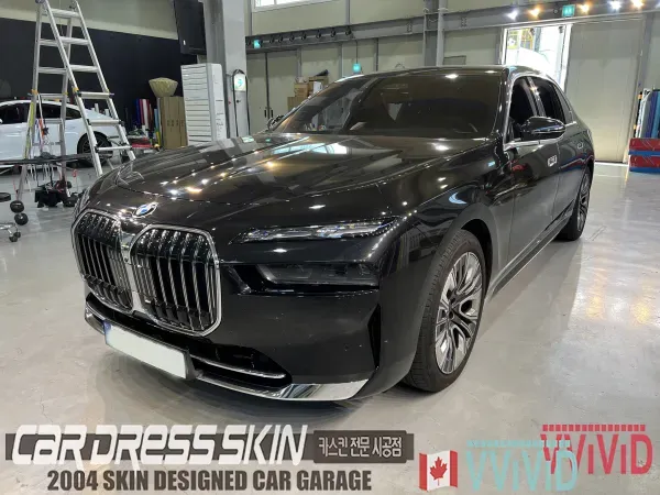 BMW 7 Seriesのカーラッピング事例｜費用目安・仕上がり 施工写真 3-2