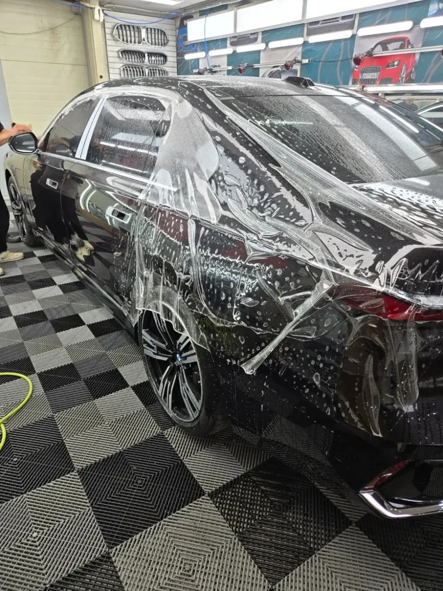 BMW 7 SeriesのPPF施工事例|費用目安・仕上がり 施工写真 4-1