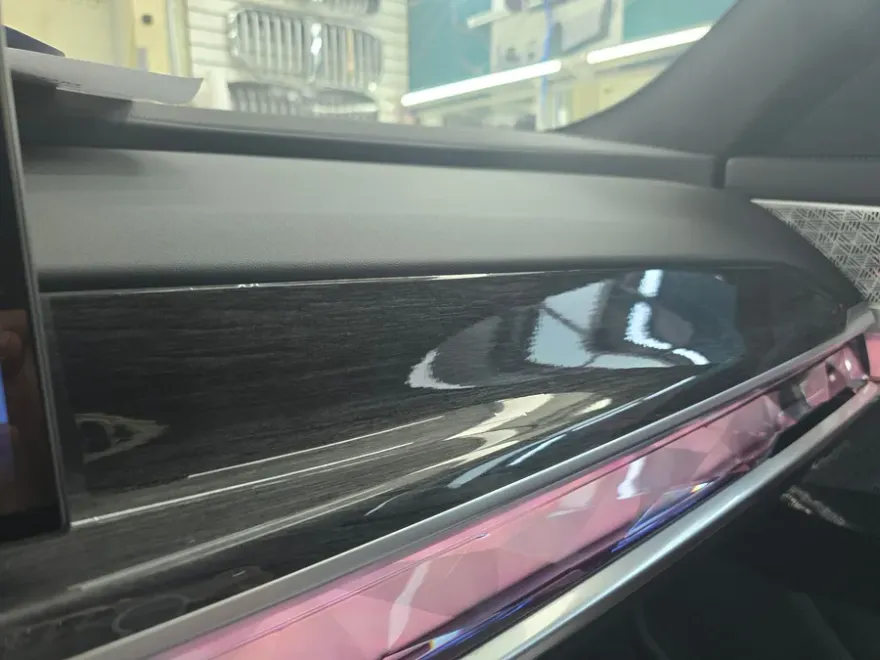 BMW 7 SeriesのPPF施工事例|費用目安・仕上がり 施工写真 1-3