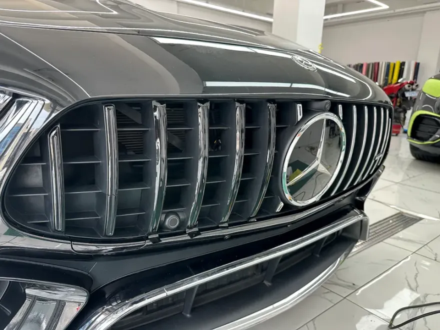 Mercedes-Benz AMG GT 43 vinyl wrap - Mercedes-Benz AMG GT 43 Vinyl Wrap Review: Cost & Results photo 3