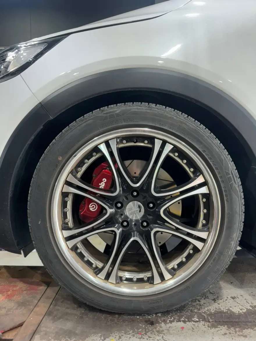Kia All New Sorentoのホイールリペア・塗装事例 施工写真 3-1