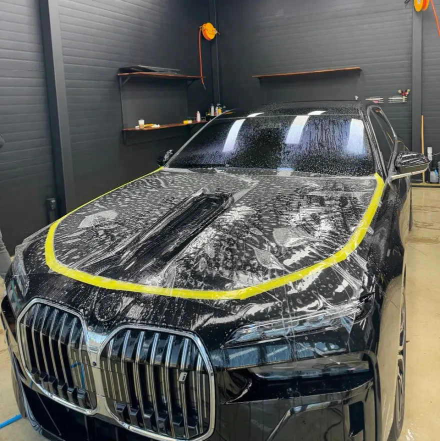 BMW i7 PPF施工事例｜費用目安と仕上がり 施工写真 1-2