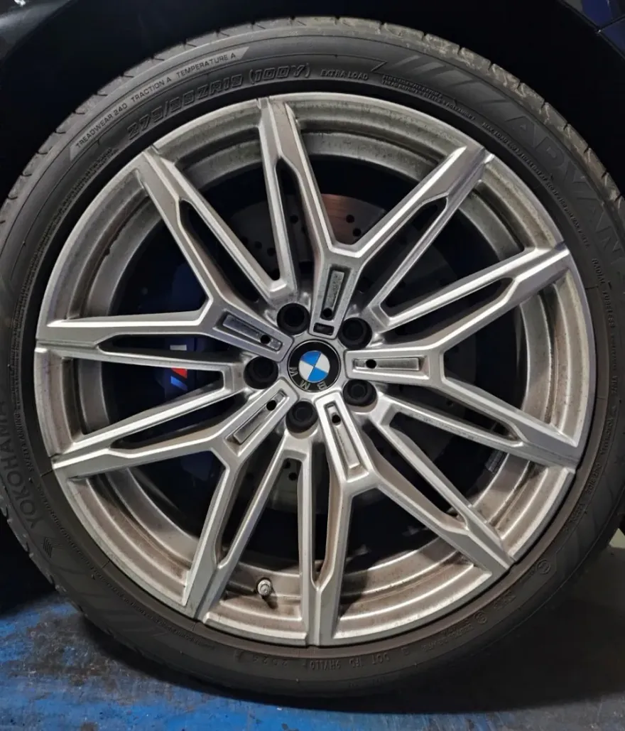 BMW M2のホイールリペア・塗装事例 施工写真 3-1