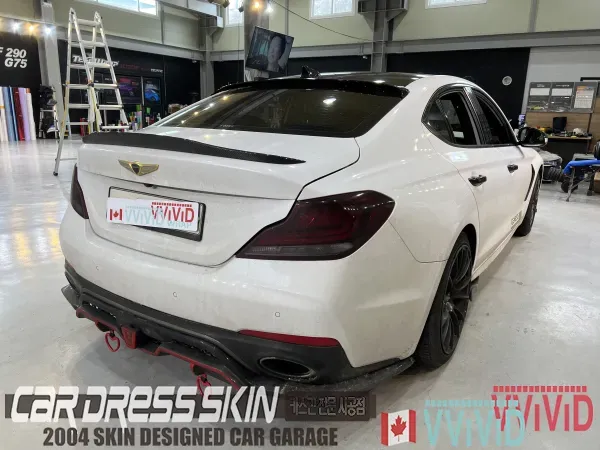Genesis G70のカーラッピング事例|無光ブルークローム 施工写真 2-1