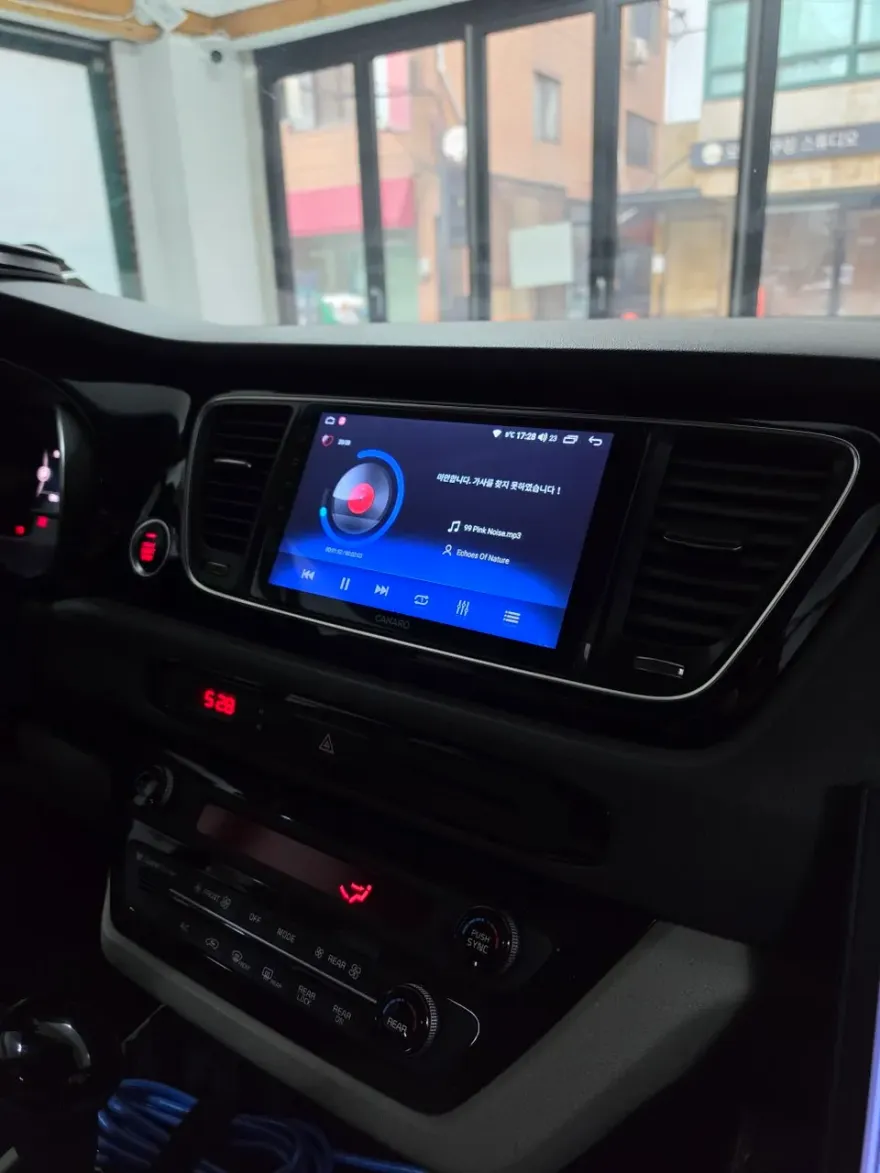 Kia Carnival KA4 android head unit - Kia Carnival KA4 Android Head Unit Review: Smart Driving Upgrade photo 4