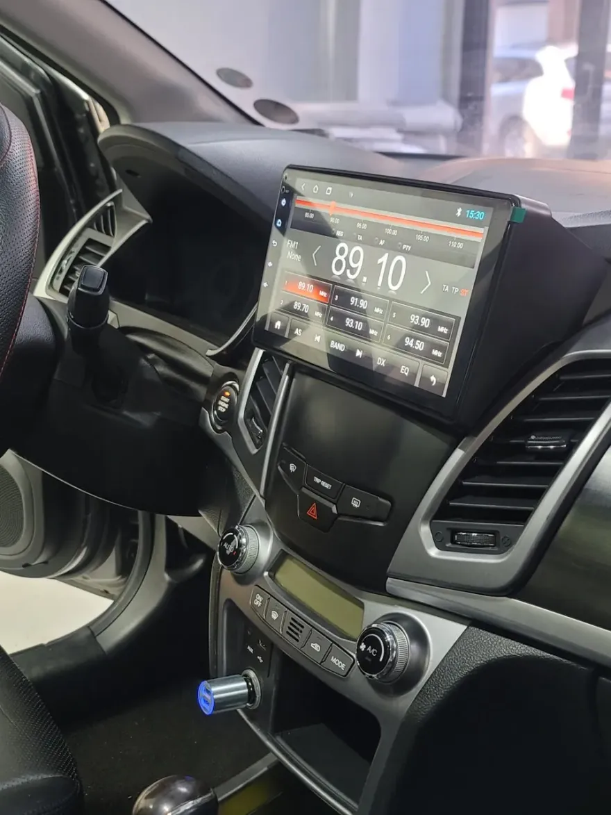 SsangYong Korando CのAndroid Auto・CarPlay取付事例 施工写真 4-1