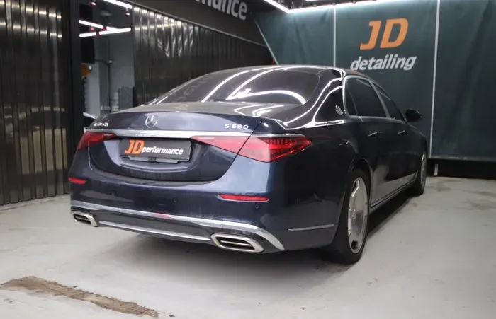 Mercedes-Benz S-Class W223のカーラッピング事例|費用目安・仕上がり 施工写真 3-1