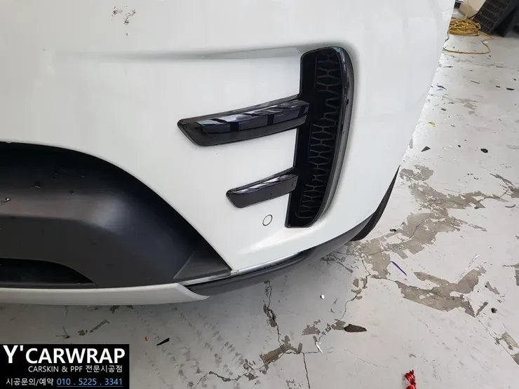 Land Rover Discoveryのカーラッピング事例｜費用目安・仕上がり 施工写真 3-3