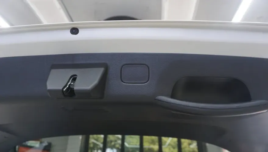 Kia Seltos oem options - Kia Seltos Power Tailgate Retrofit Review photo 4