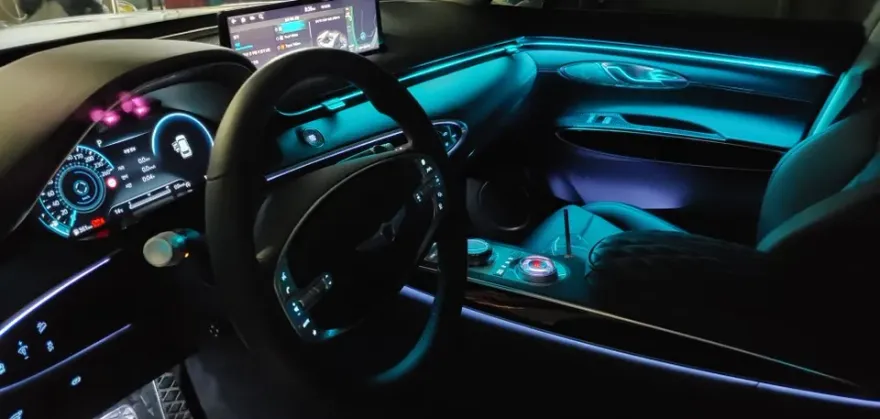 Genesis GV70 ambient lighting installation result