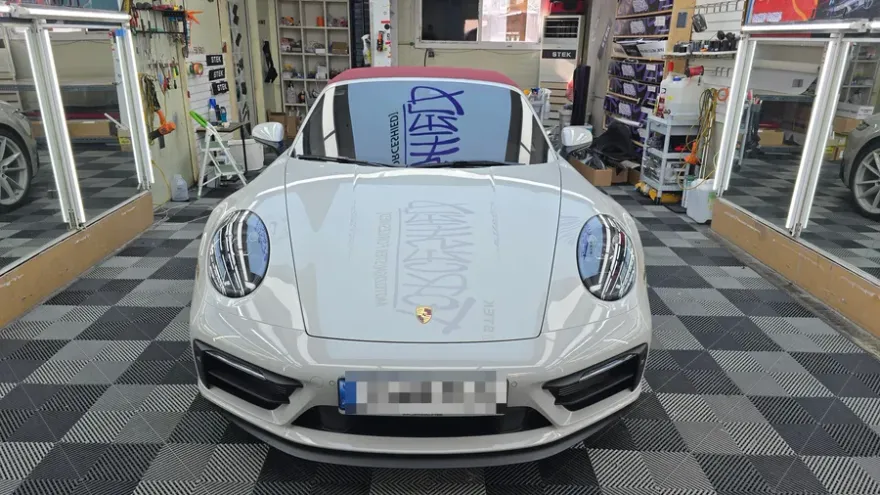 ポルシェ 911 カレラ PPF施工事例｜費用目安と仕上がり 施工写真 1-1