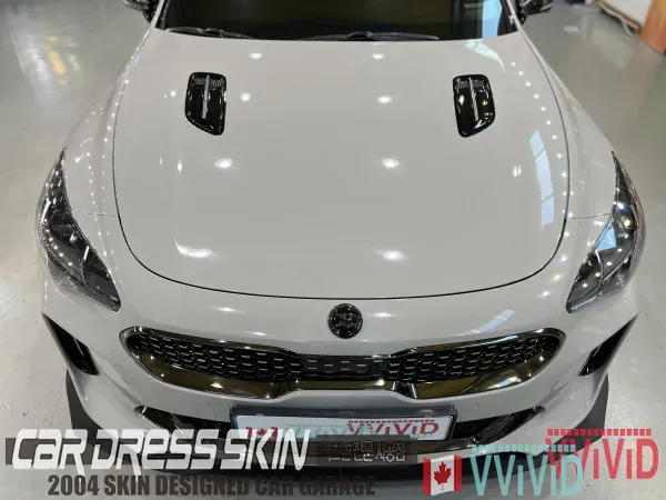 Kia Stingerのカーラッピング事例|ポルシェ風スレートグレー 施工写真 1-3