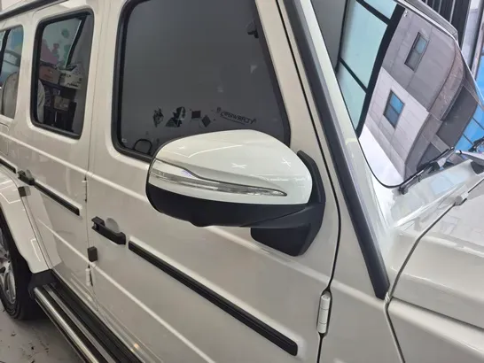 Mercedes-Benz G-Wagonのカーラッピング事例|費用目安・仕上がり 施工写真 3-1