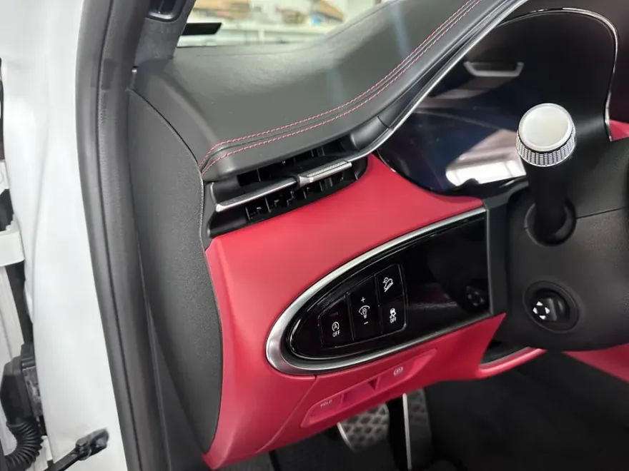 Genesis GV70 ambient lighting - Genesis GV70 Ambient Lighting Review: Cost & Results photo 4