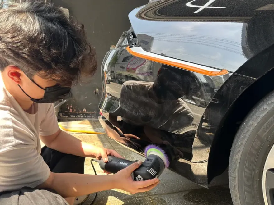 Kia K8のガラスコーティング事例|費用目安と仕上がり 施工写真 1-2