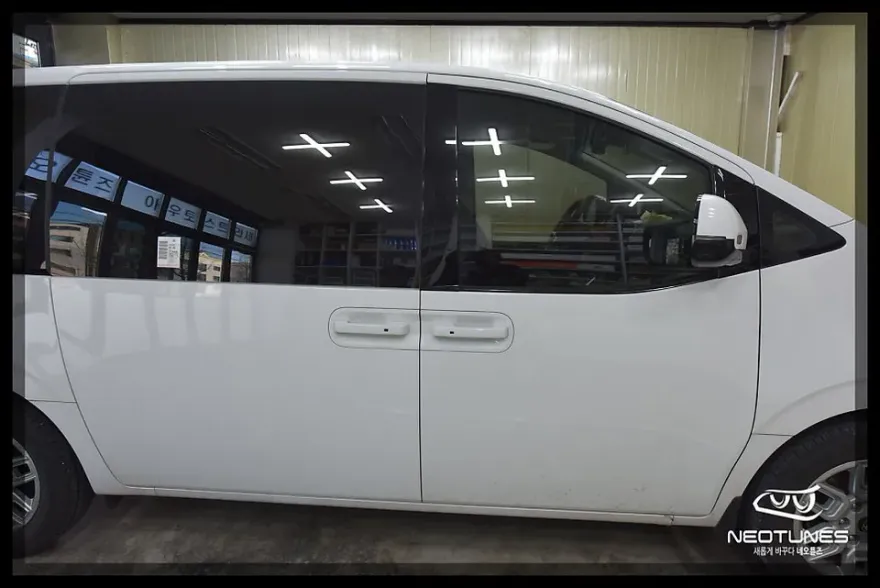 Hyundai Staria body kit - Hyundai Staria Body Kit Installation Review photo 3