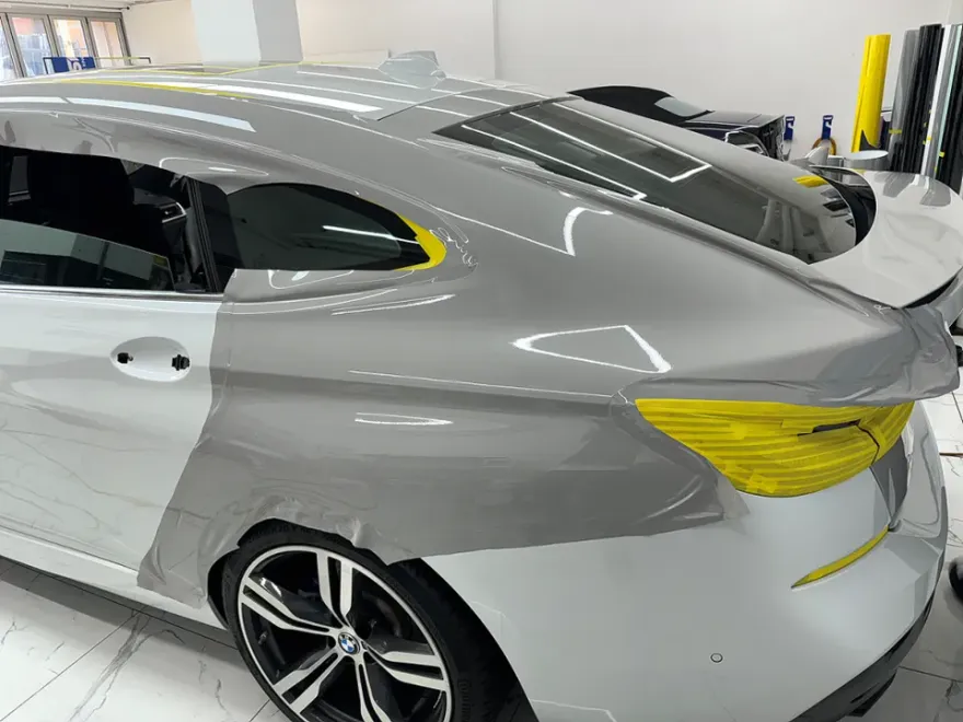 BMW 6 Seriesのカーラッピング事例|費用目安・仕上がり 施工写真 3-1