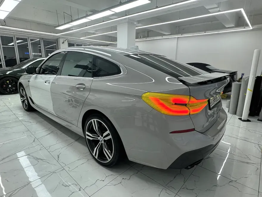 BMW 6 Seriesのカーラッピング事例|費用目安・仕上がり 施工写真 2-2
