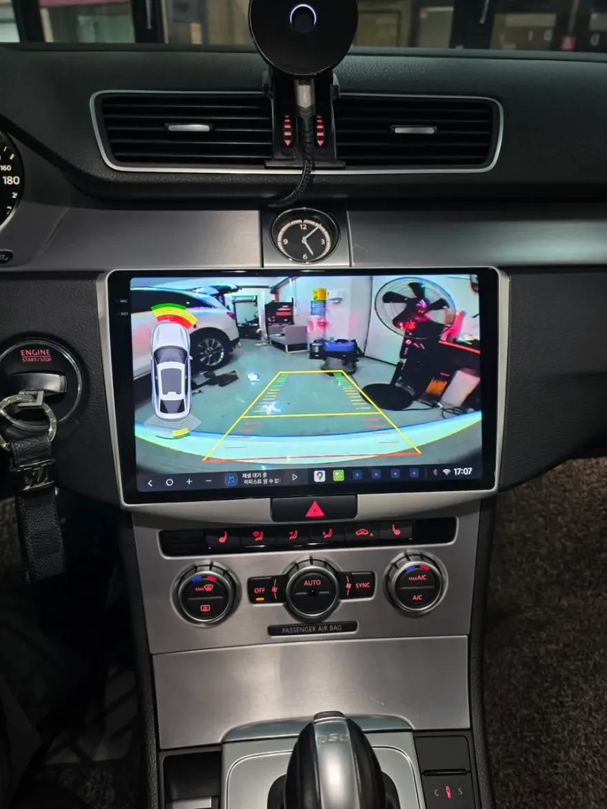 Volkswagen CCのAndroid Auto・CarPlay取付事例 施工写真 6