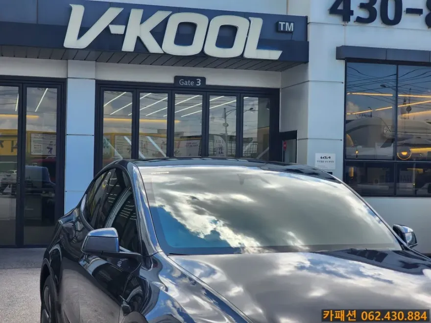 Tesla Model Yのカーフィルム施工事例|費用目安・仕上がり 施工写真 2-1