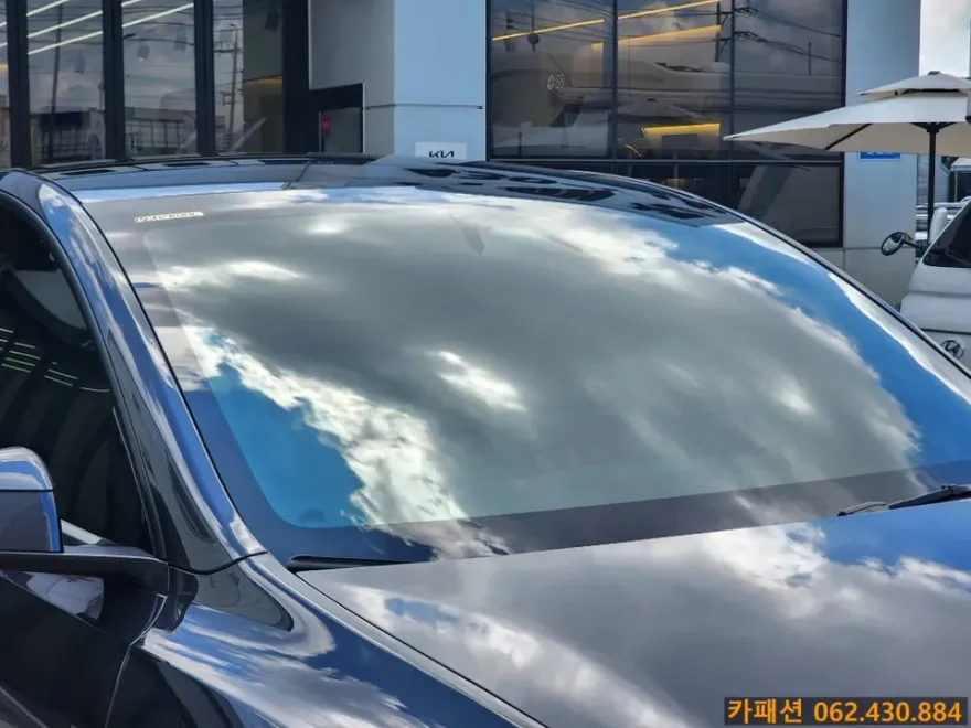 Tesla Model Yのカーフィルム施工事例|費用目安・仕上がり 施工写真 3-1